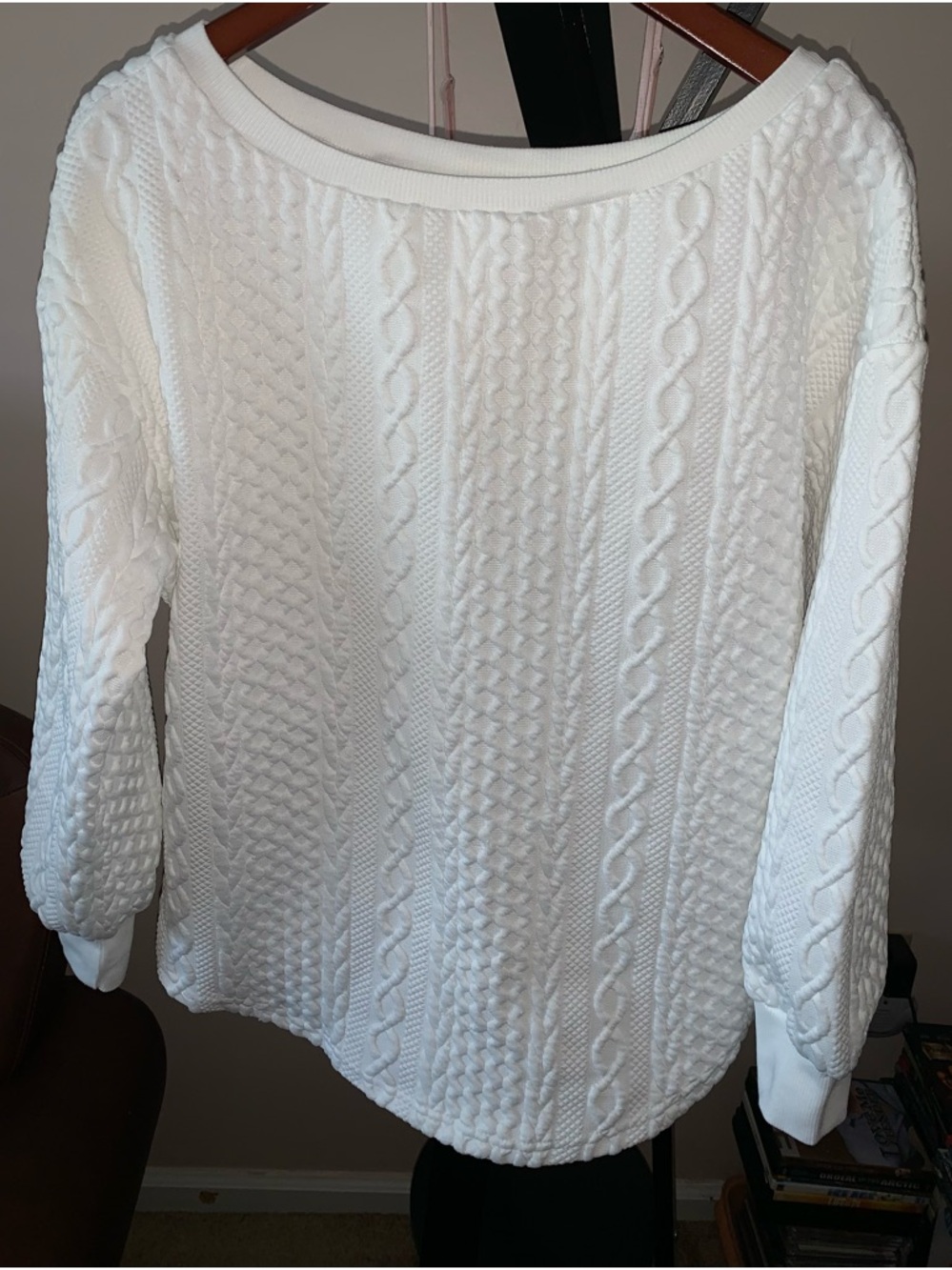 White Long Sleeve Pattern Fashion Top M NWOT
